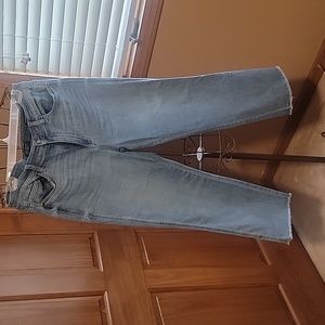 Judy Blue Slide slit Detail Crop jean